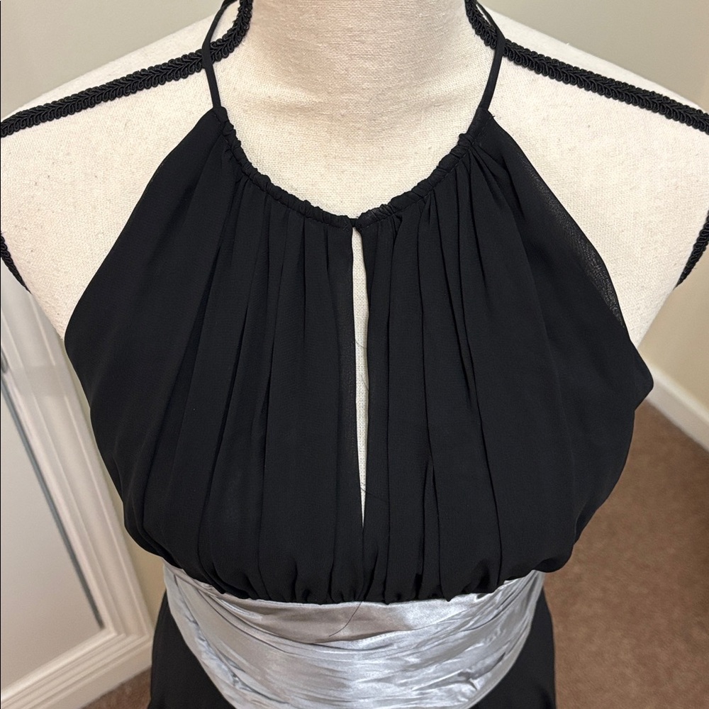 Elegant Black and Silver Women's Dress by Dress Barn size 8 - Picture 2 of 10
